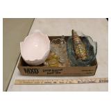 FLAT OF ASSORTED GLASS AND POTTERY