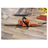 BLACK & DECKER 16" CUT ELE. HEDGE TRIMMER