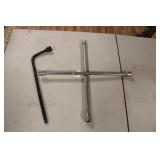 TIRE IRON & 4-WAY TIRE WRENCH