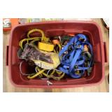 TOTE W/ RATCHET STRAPS & ROPE