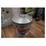 6GAL. LOCKING LID CONTAINER