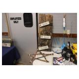 LIVE LOVE LAUGH & WOODEN STAR DECOR