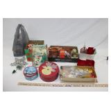 ASSORTMENT OF VINTAGE CHRISTMAS ITEMS