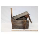 EARLY PRIMITIVE WOODEN TRAP