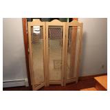 ROOM DIVIDER
