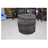 SMALL WOODEN BARREL