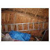 ALUMINUM EXTENSION LADDER