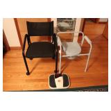ROLLING & TOILIET CHAIR