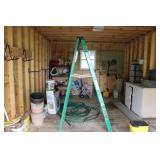 LOUISVILLE 7FT FIBERGLASS LADDER