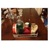 ASSORTED DECORATIVE GLASS & CERAMIC DECOR