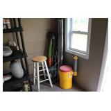 CONTENTS OF CORNER