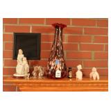 CONTENTS OF MANTLE INCL. GLASS & CERAMIC ANIMALS