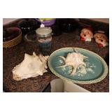 TWO SHELLS, SERVING TRAY & TUMBLER