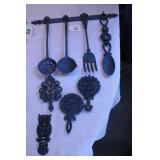 ROD IRON HANGING DECOR