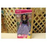 DISNEY SNOW WHITE PORCELAIN DOLL