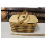 PICNIC BASKET W/ PYREX & MORE