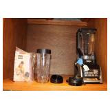NINJA BLENDER W/ ATTACHMENTS