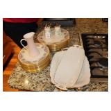 LENOX VERSAILLES PATTERN PLATES