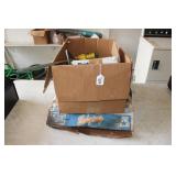 BOX OF GARDEN EDGING ACCESSORIES