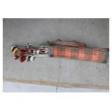 SCOTTISH BAG W/ ASSORTED WOODEN CLUBS