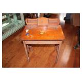 CHILDRENS SCHOOL DESK