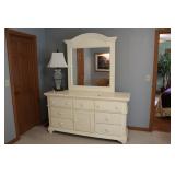 THREE PIECE QUEEN BEDROOM SET