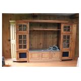 WOODEN ENTERTAINMENT CENTER