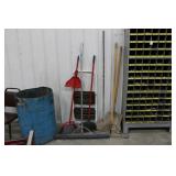 ASSORTMENT OF HAND TOOLS