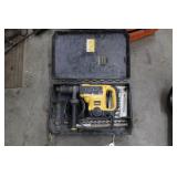 DEWALT 9/16' SPLINE ROTARY HAMMER  W/ BITS