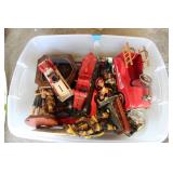 TOTE OF FIREFIGHTER COLLECTIBLES & TOYS