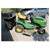 2017 JOHN DEERE D110 RIDING MOWER W/ BAGGER SYSTEM