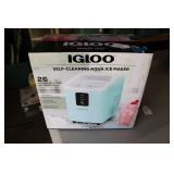 (NIB) IGLOO SELF CLEANING AQUA ICE MAKER