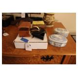 ASSORTED JEWELRY &ORIENTAL PORCELAIN TRINKET DISHS