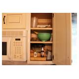 ASSORTED KITCHENWARE