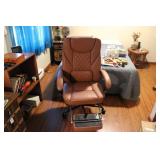 NICE LEATHER RECLINING OFFICE CHAIR