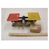 OHAUS SCALE
