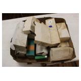LARGE ASSORTMENT OF BASEBALL CARDS