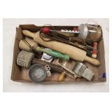 VINTAGE KITCHEN ITEMS
