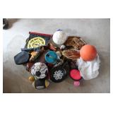 BAG OF SPORTING ITEMS & GAMES