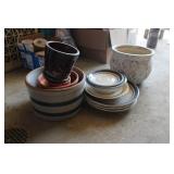 ASSORTED PLANTERS, PLATES & CROCK (CRACKED)