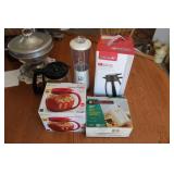 ASSORTED KITCHENWARE