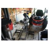 PORTABLE 2 TON HYD. ATV LIFT