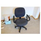 ROLLING OFFICE CHAIR
