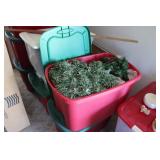 TOTE OF CHRISTMAS GARLAND