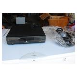 TOSHIBA DVD VIDEO PLAYER SD-2715