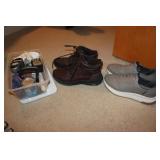 (2) PAIRS OF 8.5 SKECHERS & SHOE CARE ITEMS