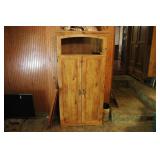 WOODEN ENTERTAINMENT CABINET