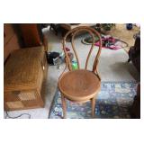 WOODEN CHAIR