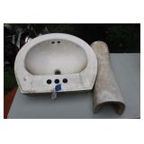 PORCELAIN SINK 34" X 22 1/2" X 18"