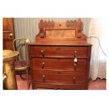 ANTIQUE CHEST OF DRAWERS